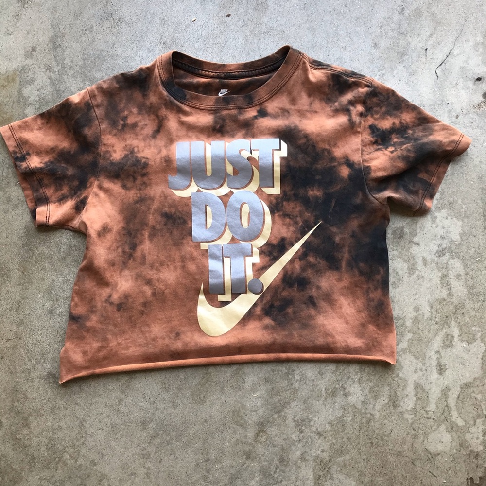 Nike Crop Top